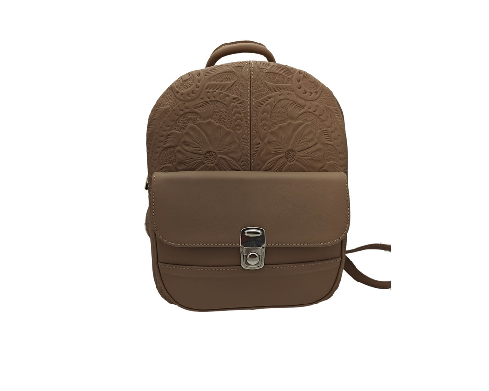 Mochila En Piel Vacuno Cincelada Fana Karolina Avellana