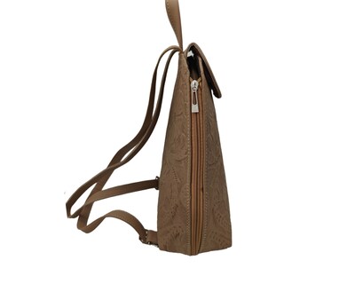 Foto 3 | Mochila En Piel Vacuno Cincelada Fana Valentina Avellana