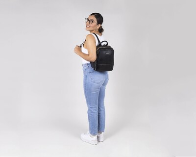 Foto 8 | Mochila Chenson Negra para Mujer