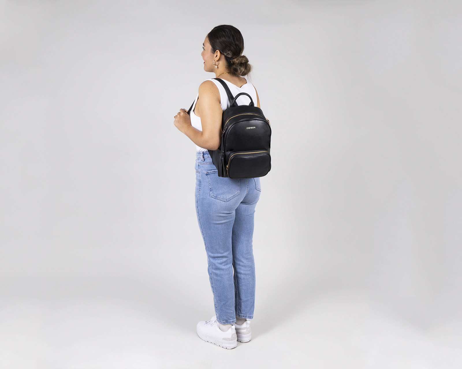Foto 9 pulgar | Mochila para Dama Chenson Negra Fátima