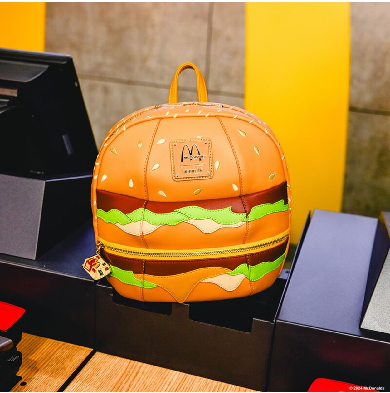 Foto 7 | Minimochila Mcdonald's Big Mac Figural