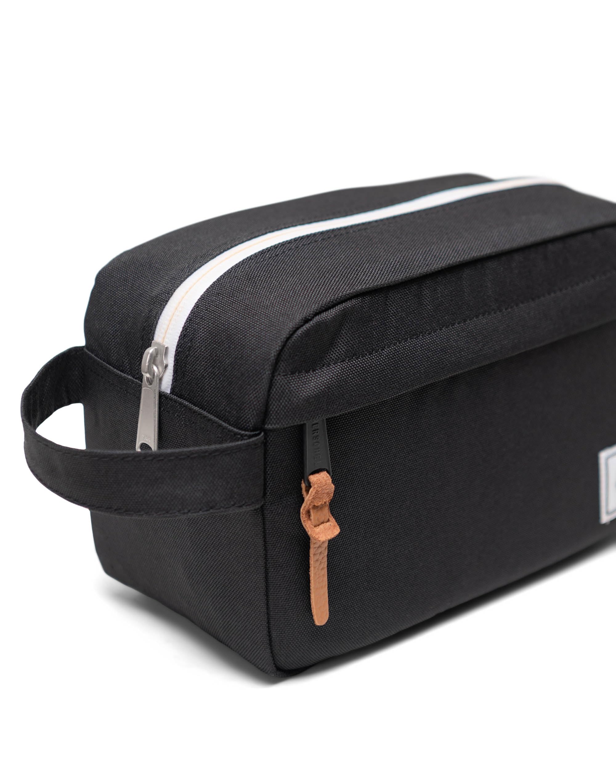 Foto 6 pulgar | Kit De Viaje Herschel Supply Co. Chapter Waterproof Navy - Venta Internacional.