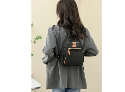 Foto 2 | Mochila Xtellar Antirrobo De Moda Para Mujer, Pequeña Y Práctica