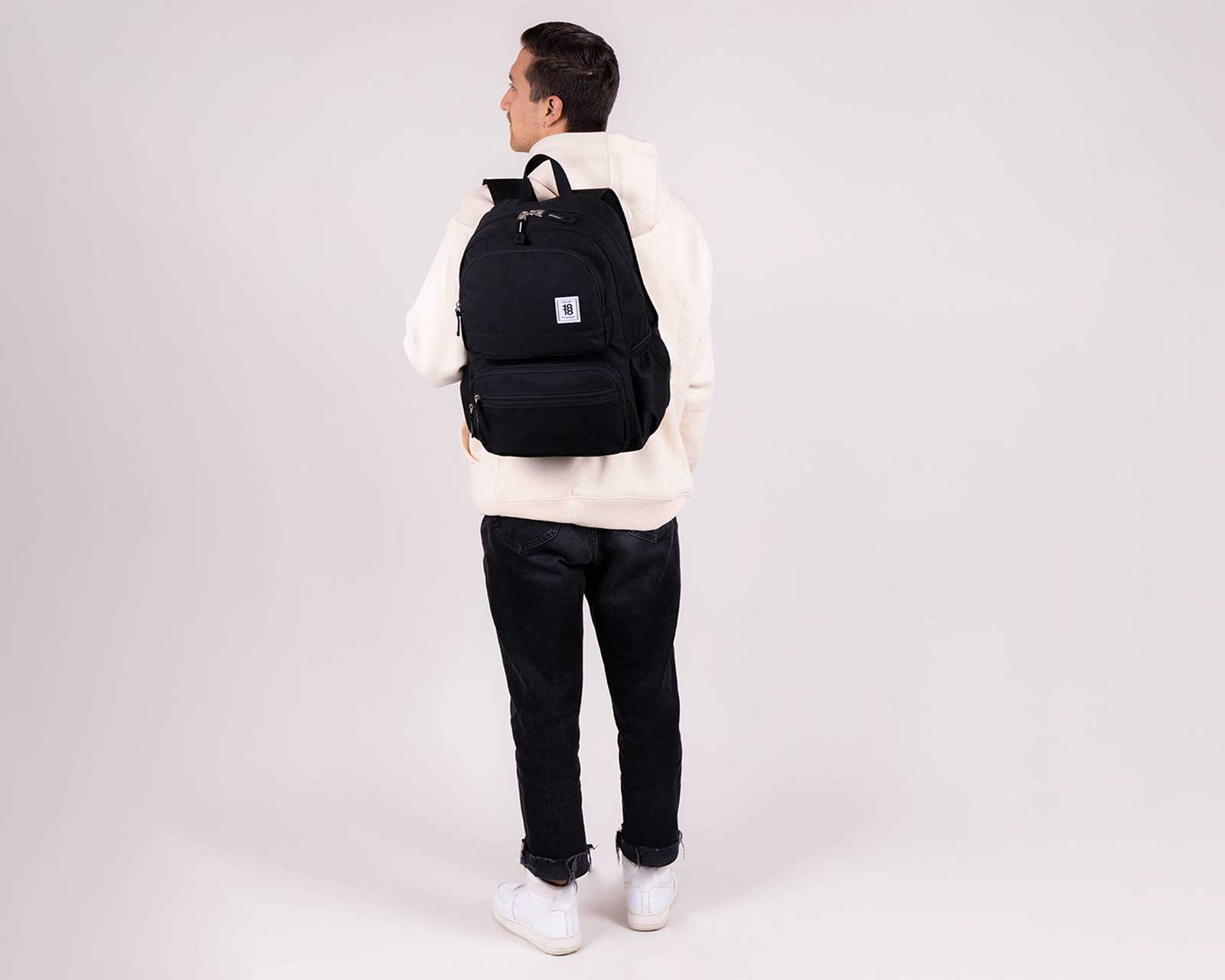Foto 9 pulgar | Mochila Grande 1818 Unisex Wynn Negro