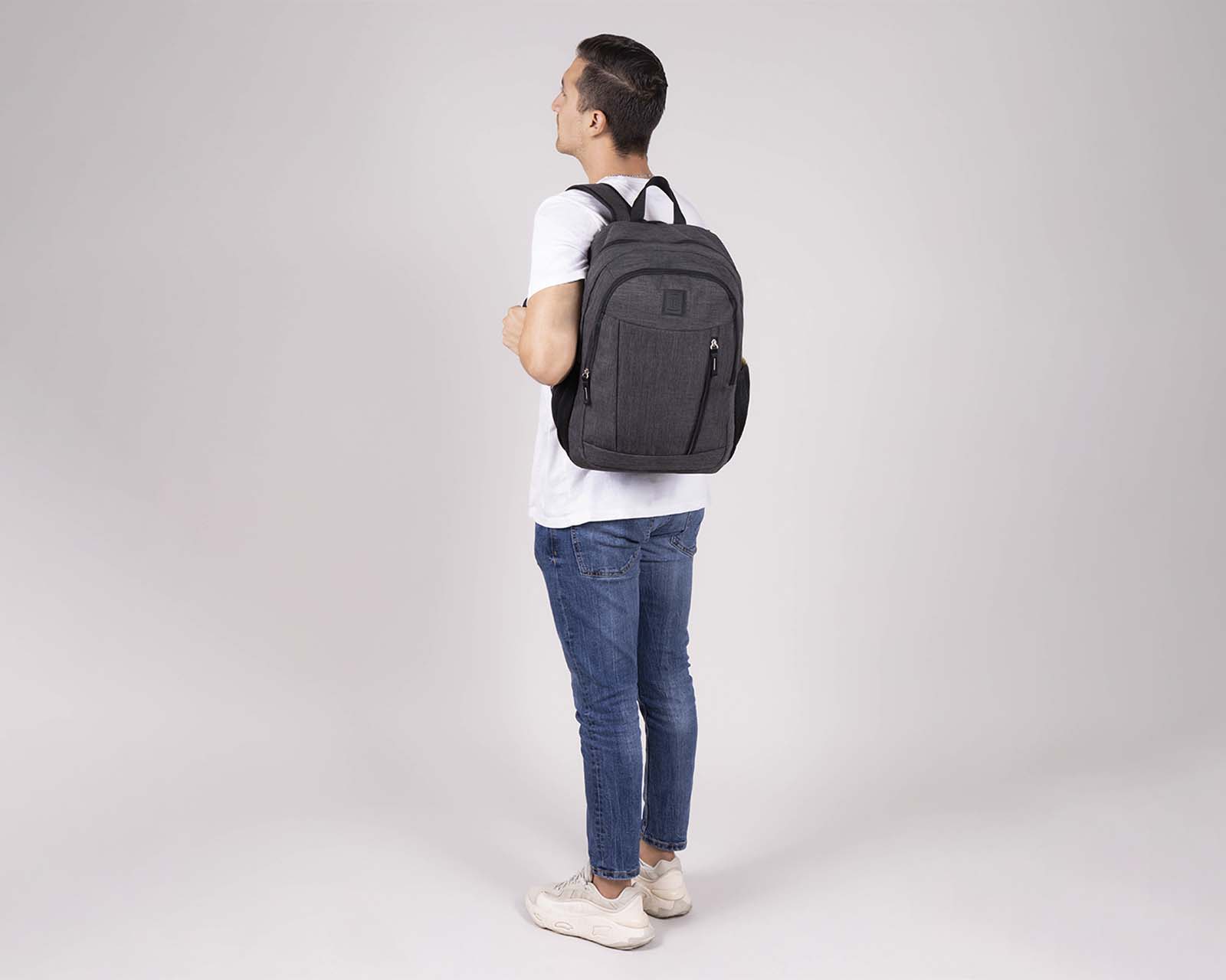 Foto 9 pulgar | Mochila Grande 1818 Unisex Hop Negro Con Porta Laptop De Hasta 15''.