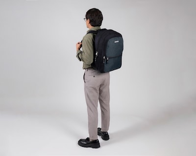 Foto 8 | Mochila Grande Chenson Pro Para Hombre Heri Gris Con Porta Laptop De Hasta 15''.