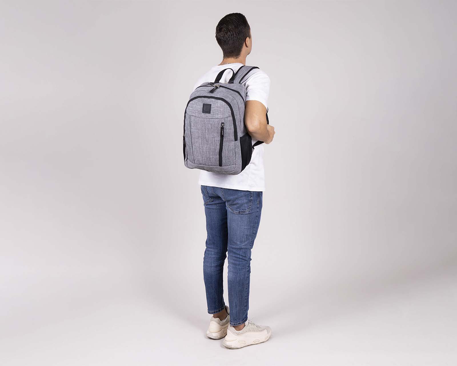 Foto 9 pulgar | Mochila Grande 1818 Unisex Hop Gris Con Porta Laptop De Hasta 15''.