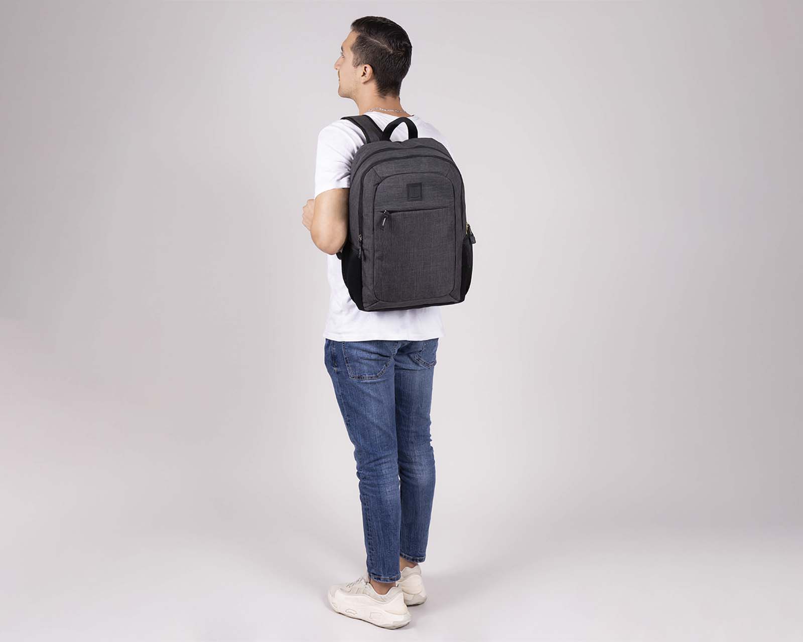 Foto 9 pulgar | Mochila Grande 1818 Unisex Hop Negro Con Porta Laptop De Hasta 15''.