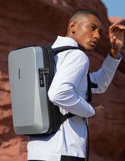 Foto 2 | Mochila Futurista Marca Mark Ryden Modelo 7612 Color Plateado Tapa Dura Repelente Al Agua