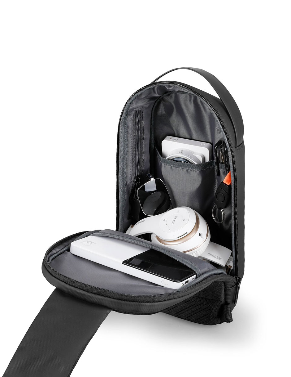 Foto 4 pulgar | Mochila Cruzada Marca Mark Ryden Modelo 7510 Color Negro Repelente Al Agua