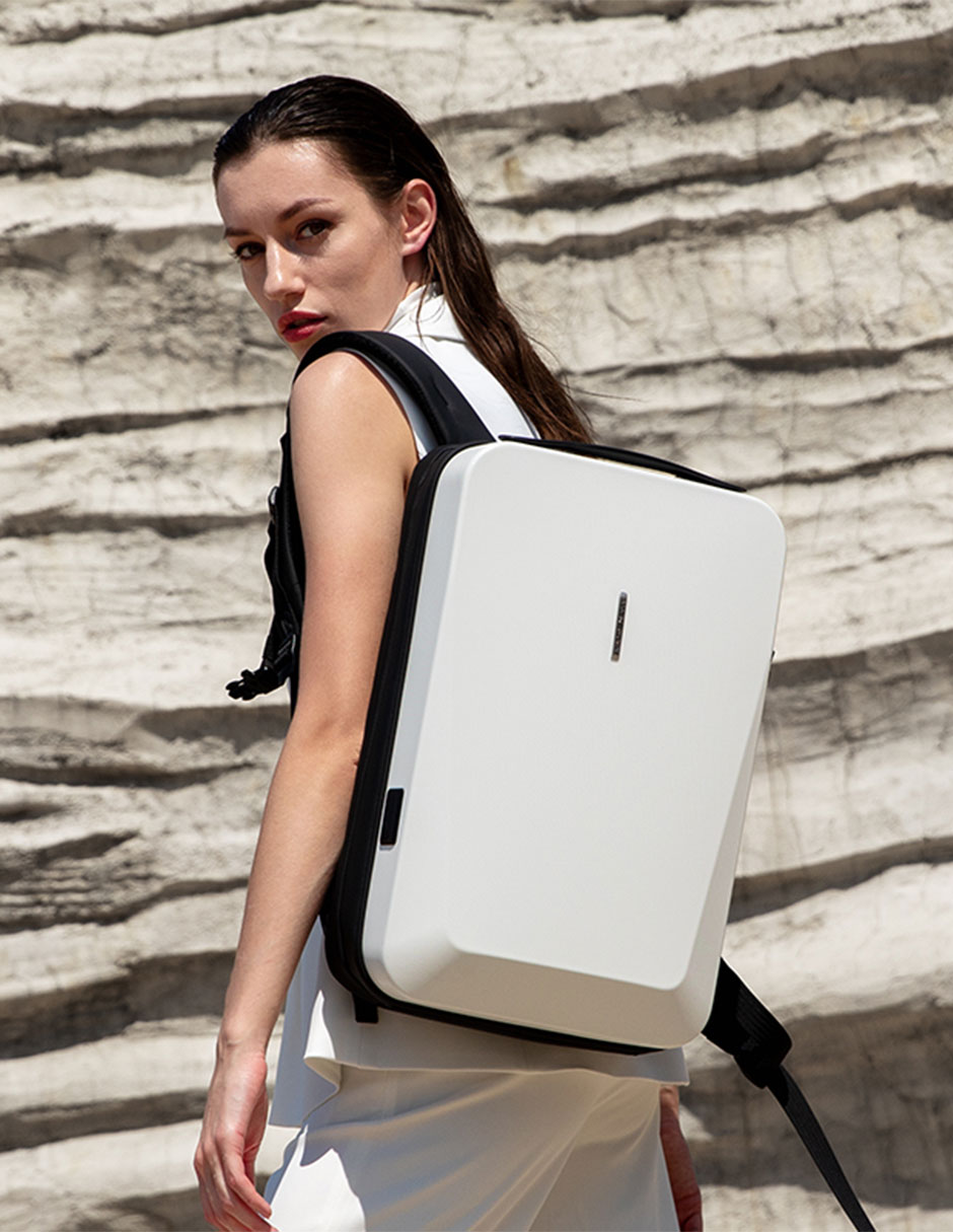 Foto 2 | Mochila Mark Ryden Modelo Blanco Tapa Dura