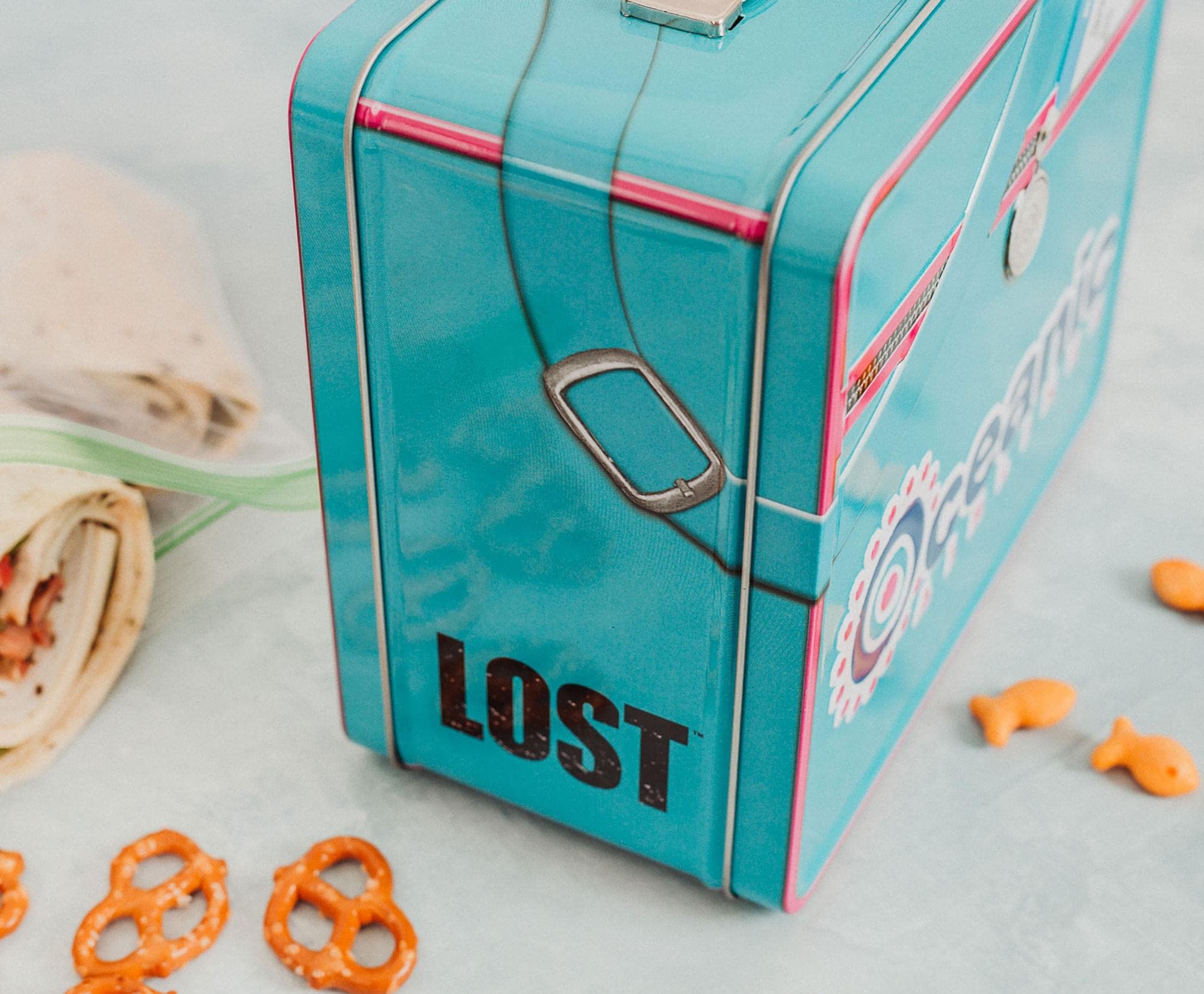 Foto 6 | Lonchera Toynk Lost Oceanic Airlines Lata Metálica - Venta Internacional