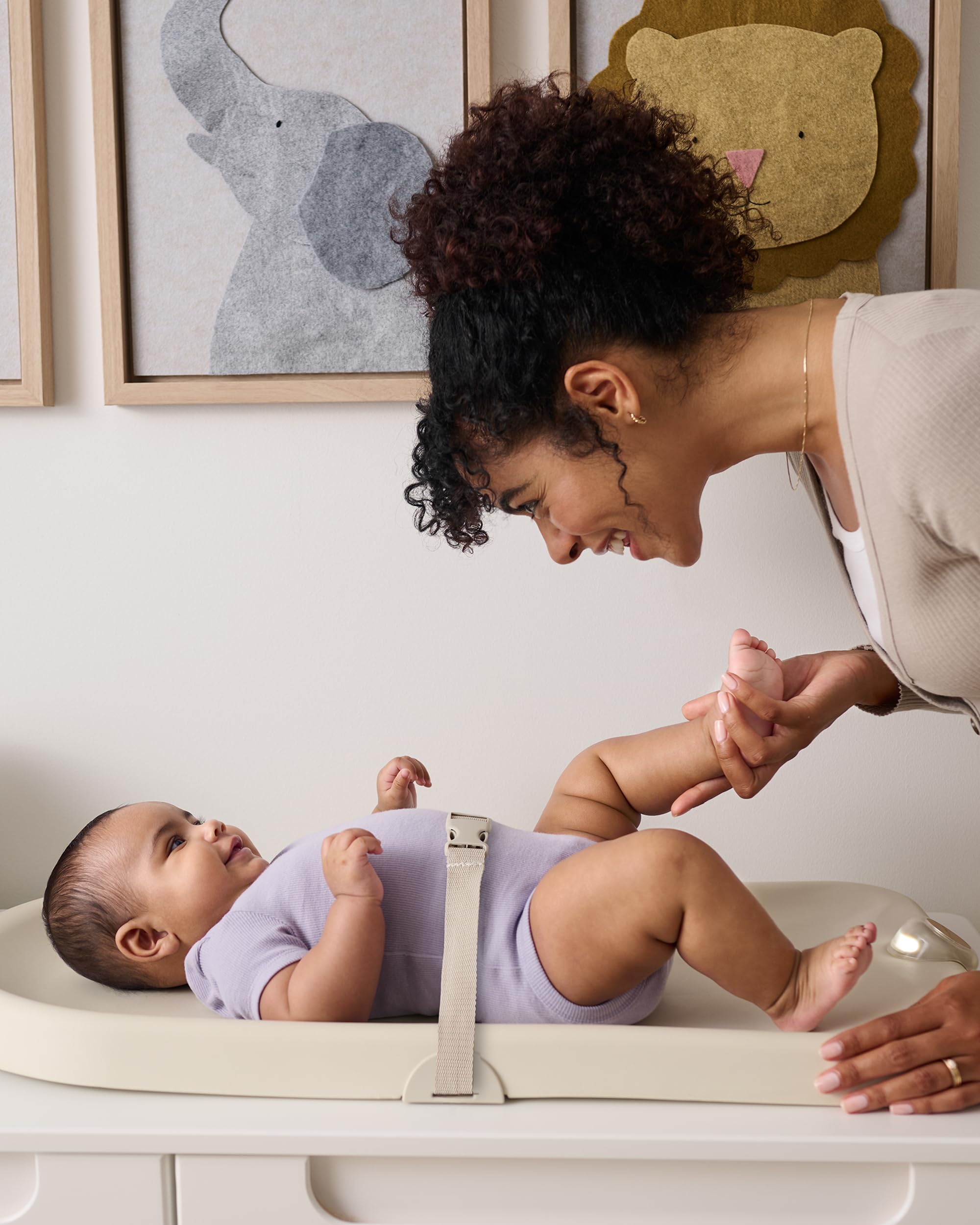 Foto 2 | Cambiador Para Bebés Estilo Skip Hop Nursery Con Avena Iluminada - Venta Internacional.