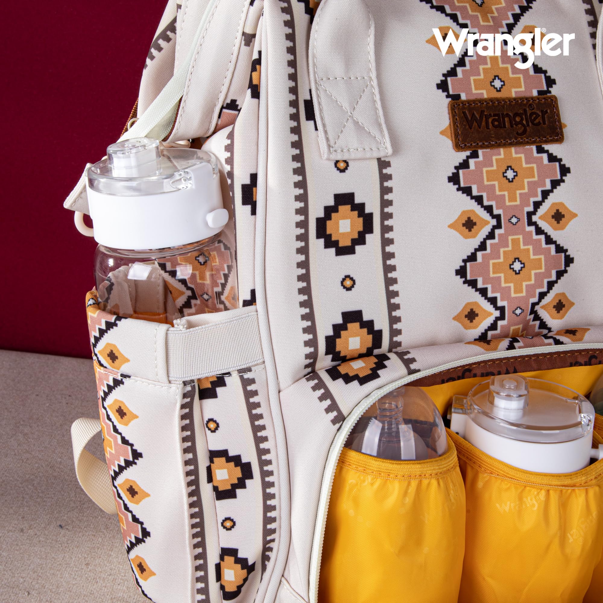 Foto 4 | Mochila De Viaje Montana West X Wrangler Aztec Waterproof - Venta Internacional.