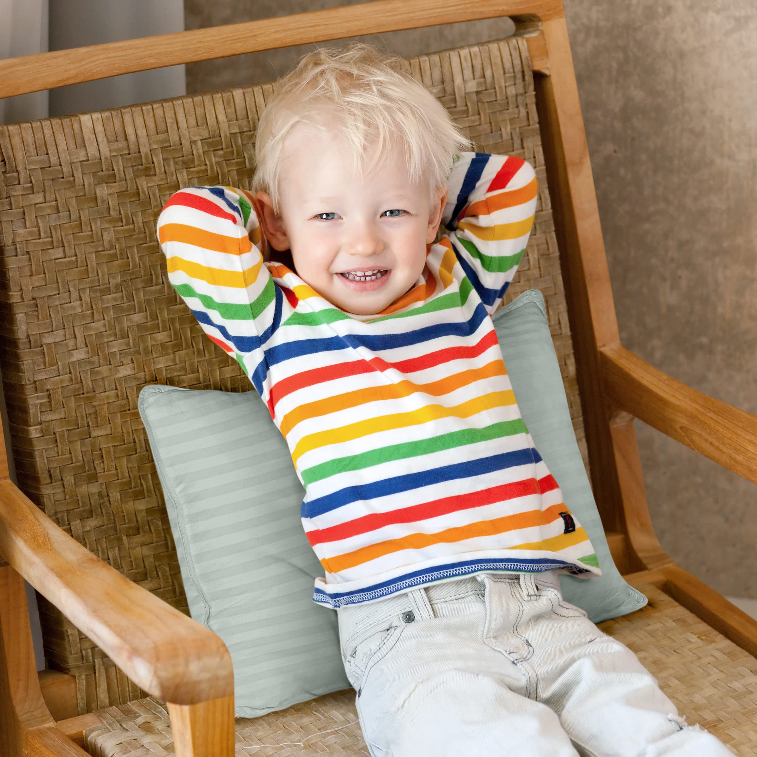 Foto 7 | Pillow Utopia Bedding Para Niños Pequeños, Paquete De 2 Unidades, 33 X 46 Cm, Gris Claro - Venta Internacional.