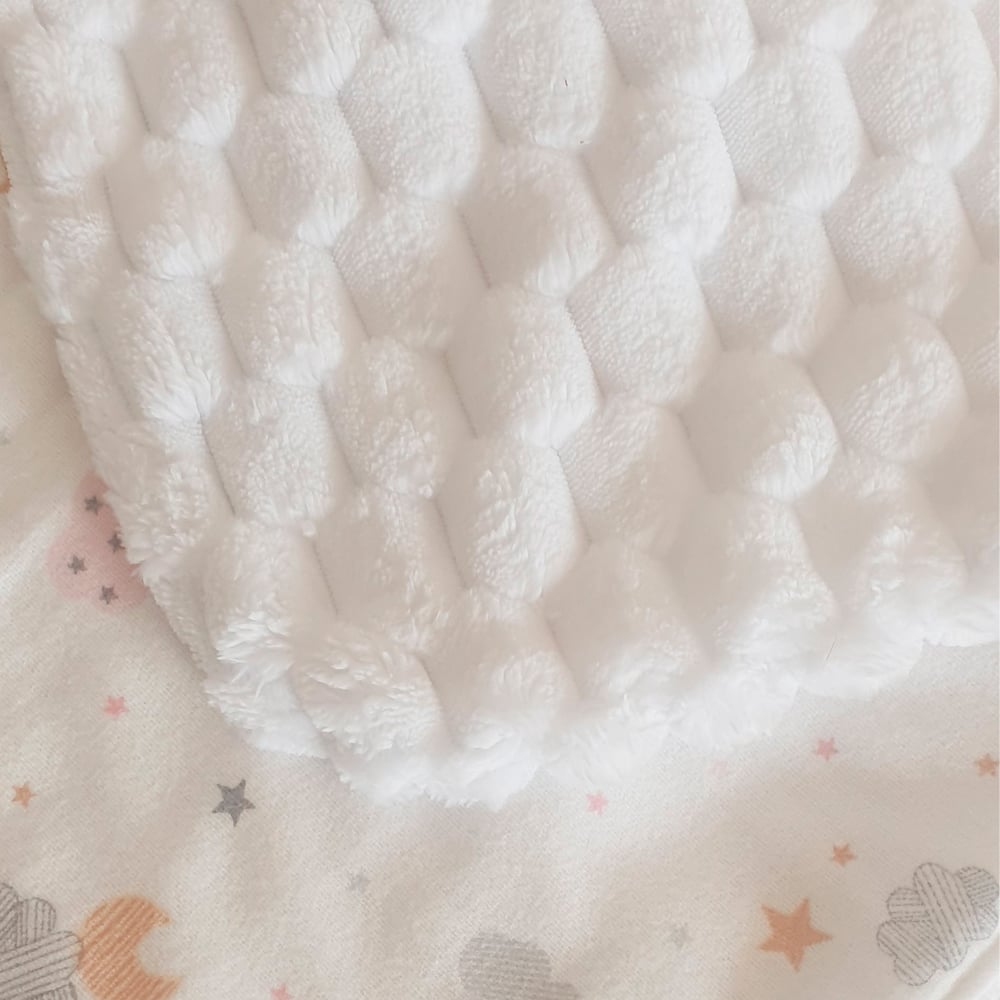 Foto 3 pulgar | Manta Suave Para Bebé De Doble Capa Con Nubes Rosas - Venta Internacional.