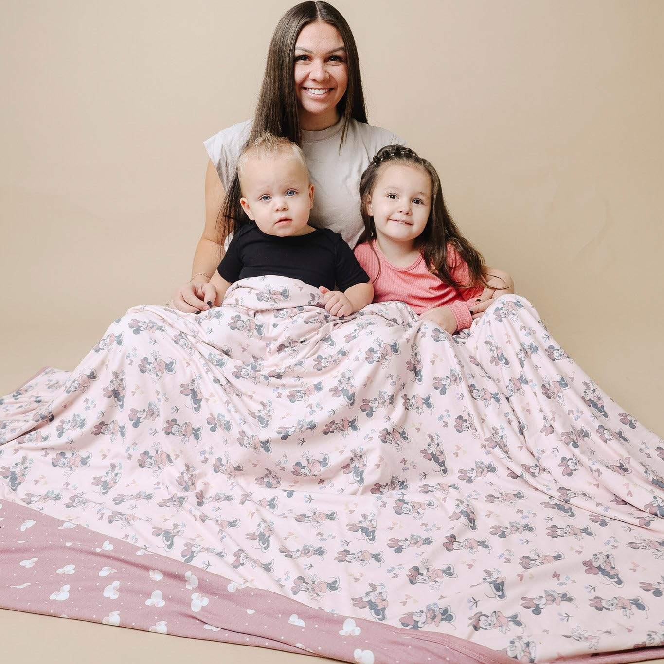 Foto 5 | Manta De Punto Premium De Minnie Mouse, Color Cobrizo Con Perlas, Tamaño Jumbo - Venta Internacional.