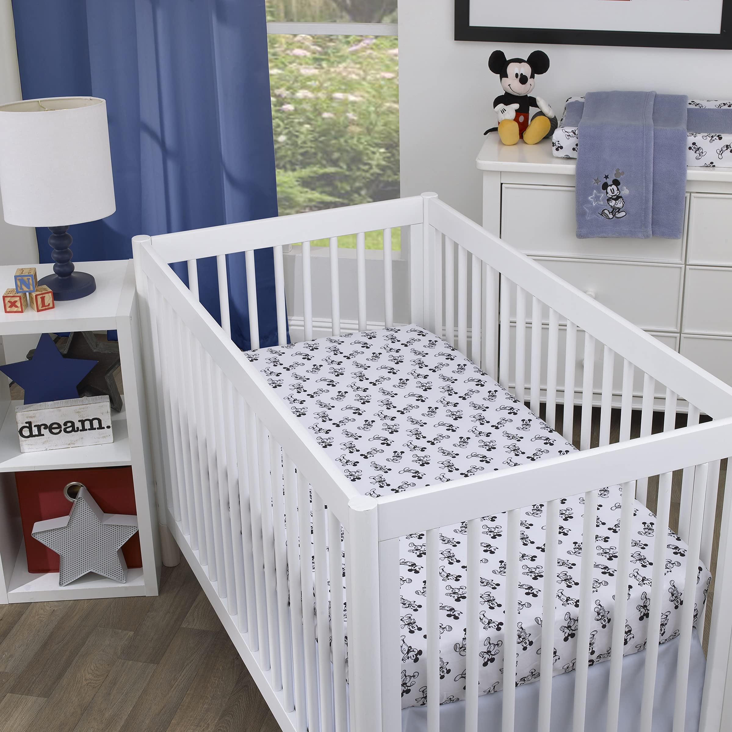 Foto 4 | Sábana Para Cuna Disney Mickey Mouse Timeless Mickey En Blanco Y Negro - Venta Internacional.