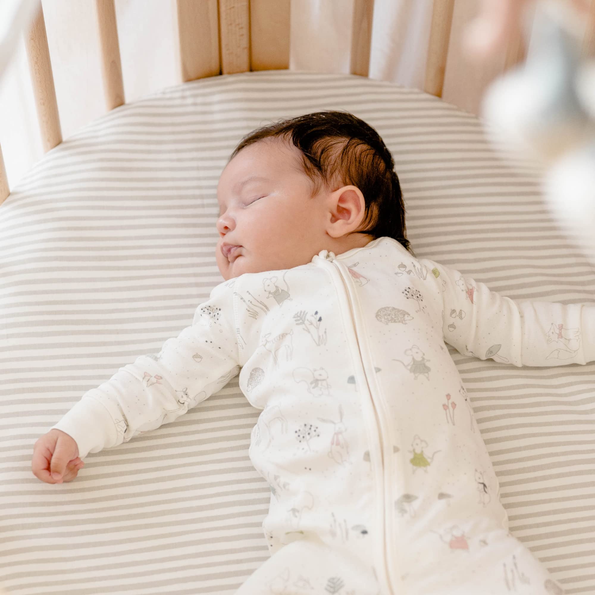 Foto 5 | Sábana Bajera Ajustable Stokke Sleepi Pehr Stripes Away Pebbles De Algodón - Venta Internacional.