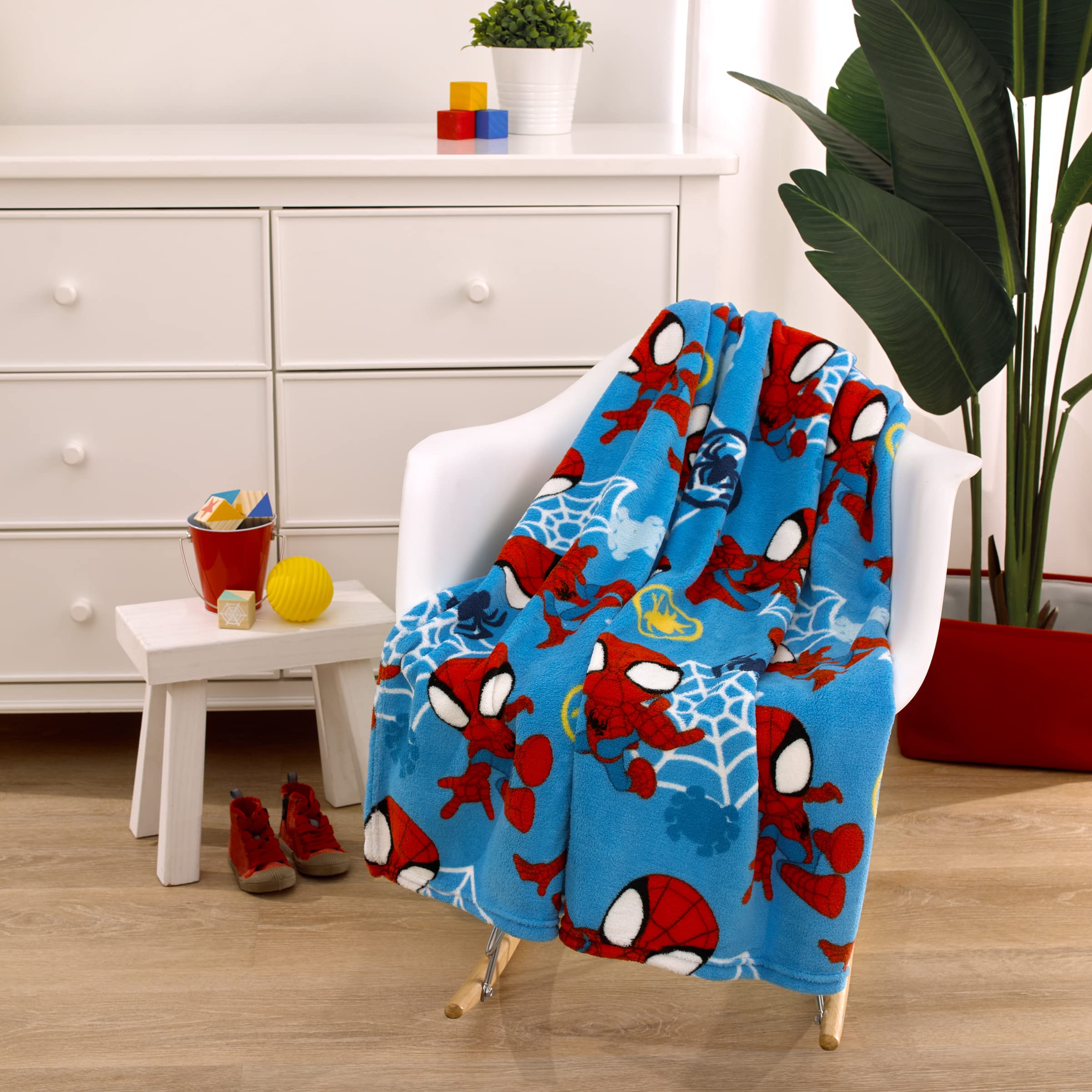 Foto 4 pulgar | Manta Disney Marvel Spidey Team Supersuave Para Niños Pequeños, Azul, 40 X 50 Cm - Venta Internacional.