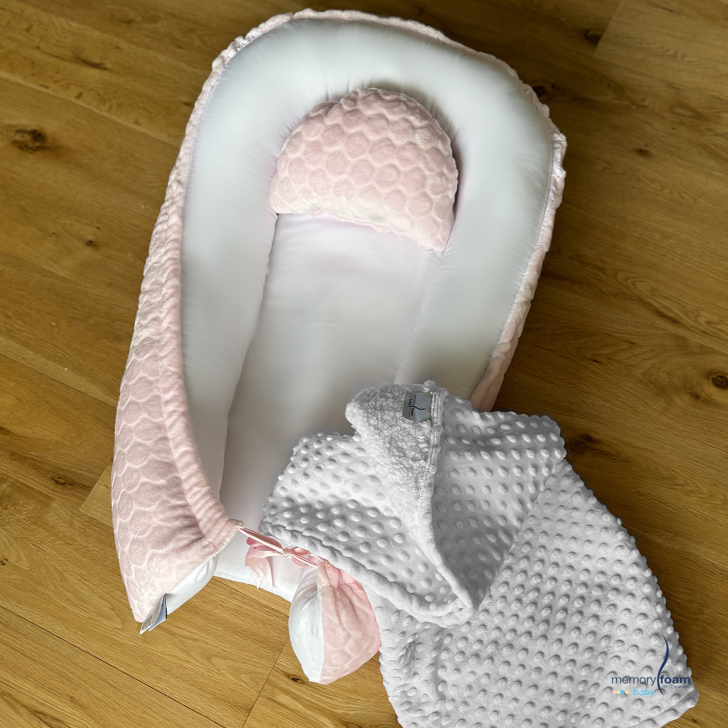 Foto 8 | Nido Rosa Para Bebé + Cobija Gris De Fleece Para Bebé
