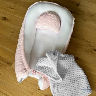 Foto 8 | Nido Rosa Para Bebé + Cobija Gris De Fleece Para Bebé