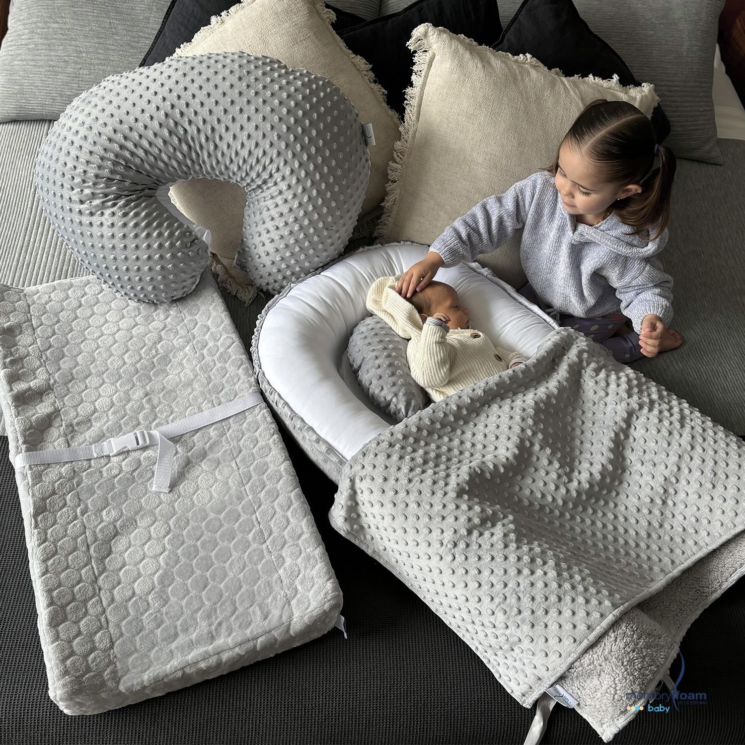 Foto 7 | Nido Bebé + Cambiador + Almohada Lactancia Gris  + Cobija Gris