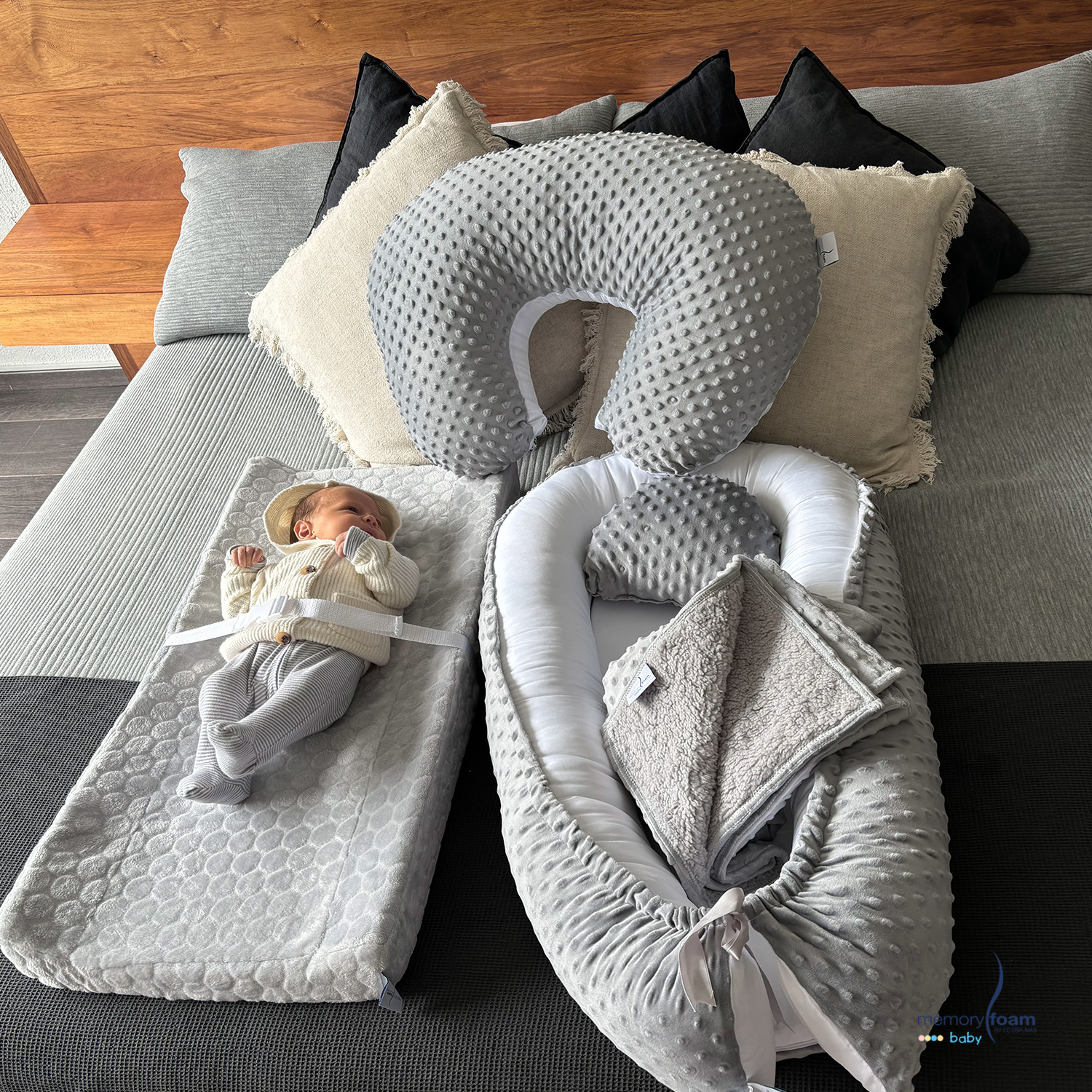 Foto 8 | Nido Bebé + Cambiador + Almohada Lactancia Gris  + Cobija Gris