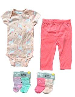 Foto 1 | Kit 4 Piezas Bebé Niña Onesies Pañalero Pantalón Y Calcetines Multicolor Op2201hk