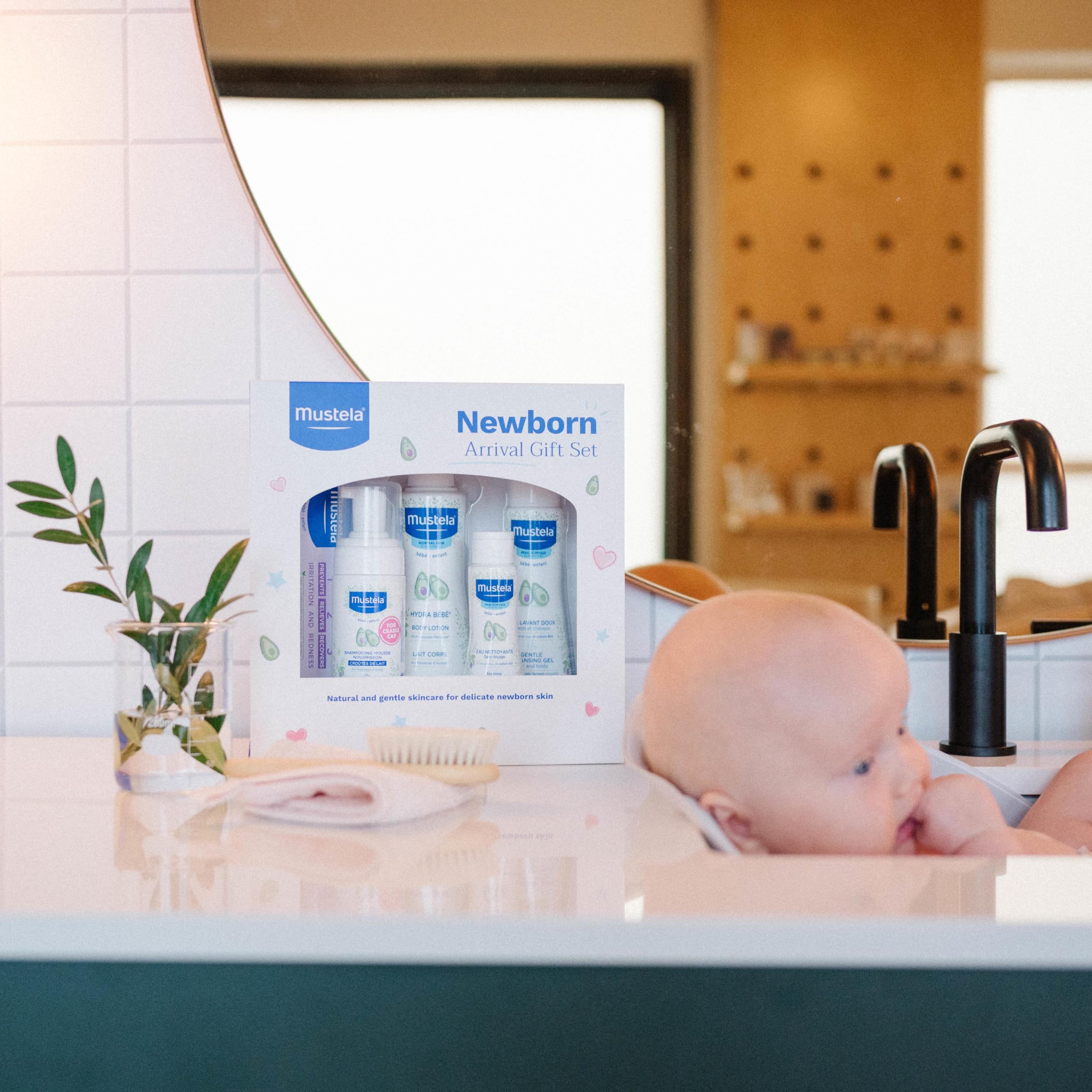 Foto 4 pulgar | Set de Regalo Mustela Newborn Arrival 5 Artículos - Venta Internacional