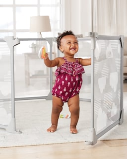 Foto 7 | Carcasa Expandible Playview Skip Hop Baby Gate, Plateada - Venta Internacional.