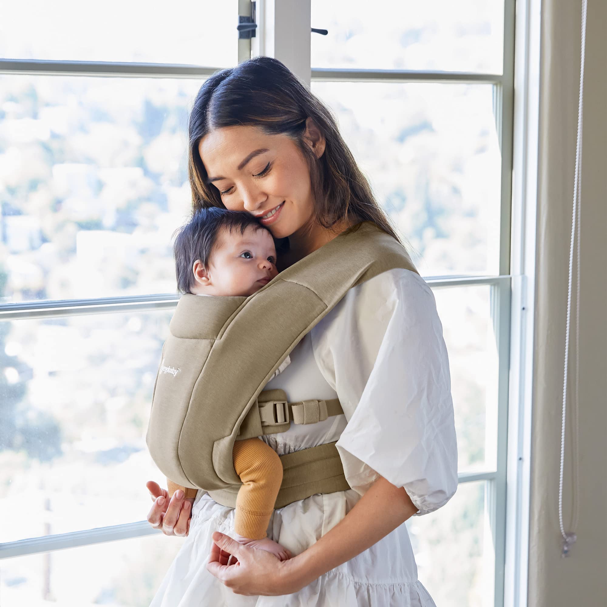 Foto 7 pulgar | Portabebés Ergobaby Embrace Cozy Newborn Olive - Venta Internacional.