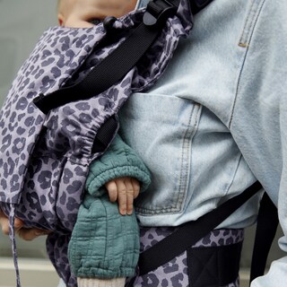 Foto 5 | Portabebés Stokke Limas Flex Leopardo Lilac Ocs 1 a 20 Kg - Venta Internacional