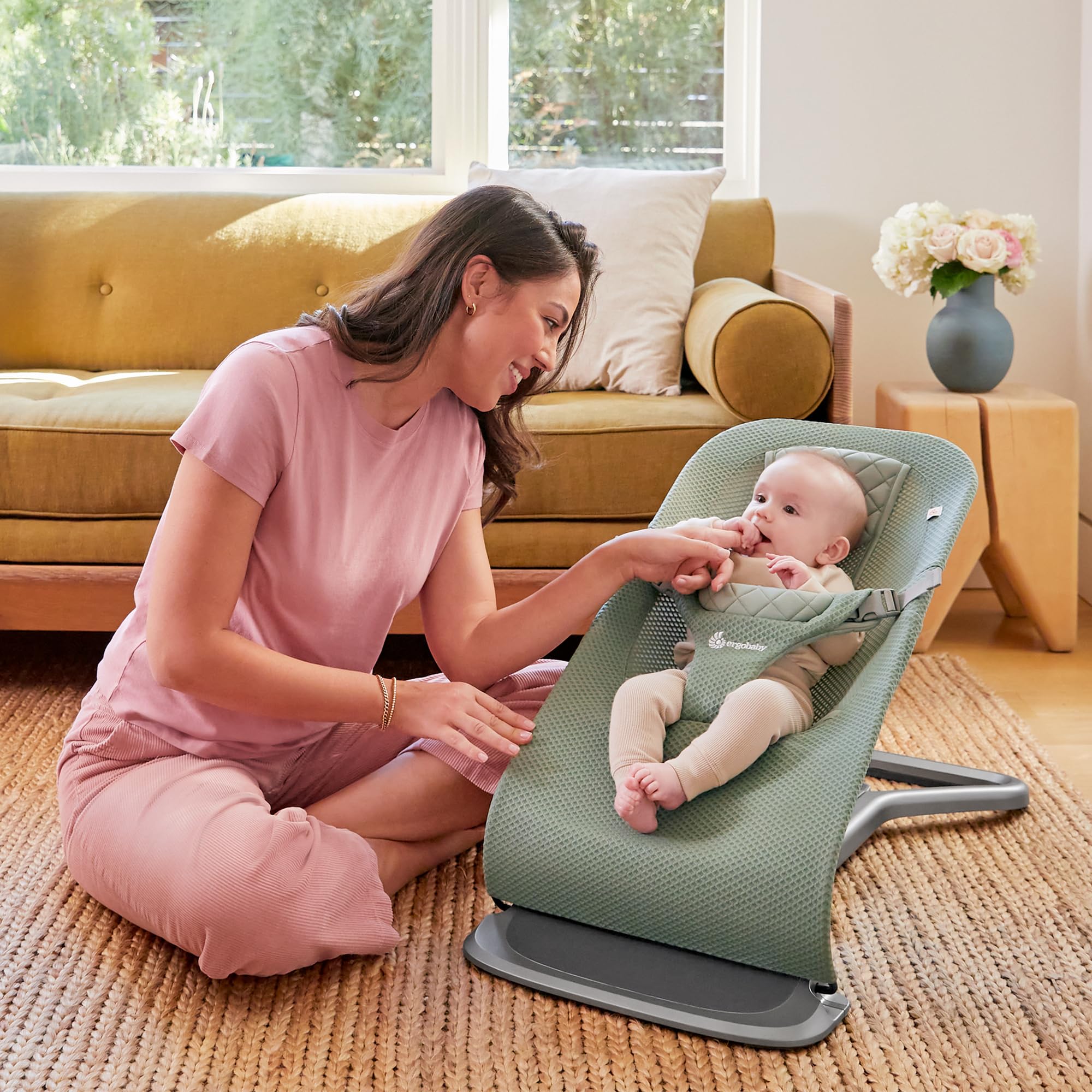 Foto 7 | Bouncer Ergobaby Evolve, Malla Ajustable 3 En 1, Color Verde Salvia - Venta Internacional.