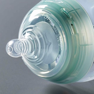 Foto 4 | Tetinas Para Biberones Tommee Tippee Advanced, Anticólicos, 3 M+ 2 Unidades - Venta Internacional.