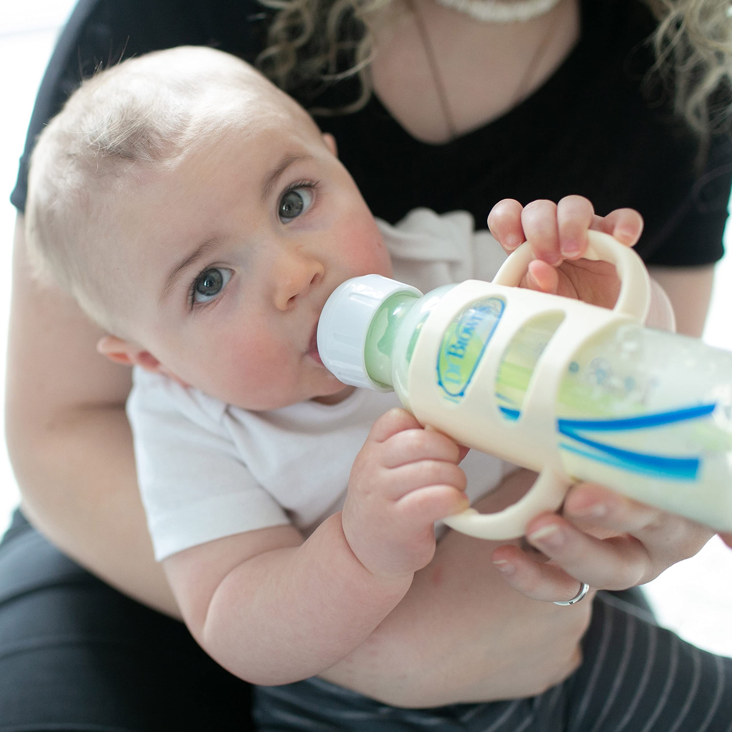 Foto 4 pulgar | El Biberón Para Bebés Con Mango Dr. Brown's Milestones Es 100% De Silicona - Venta Internacional.