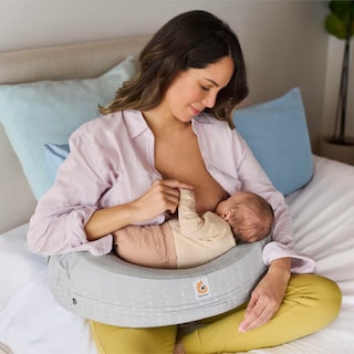 Foto 2 | Funda De Almohada De Lactancia Ergobaby Natural Curve Moonlight Grey - Venta Internacional.