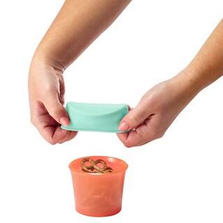 Foto 4 | Recipientes Para Aperitivos Boon Snug Para Niños Pequeños Con Tapas Y 2 Tazas Color Rosa Y Azul - Venta Internacional.