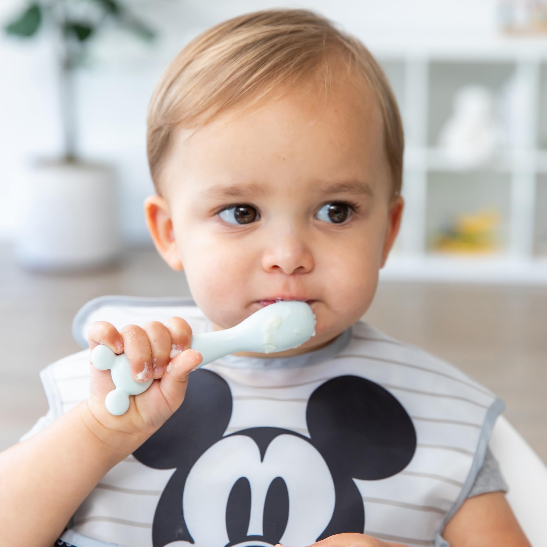 Foto 7 pulgar | Juego de Platos y Cucharas Bumkins Disney Baby Mickey Mouse de Silicona - Venta Internacional