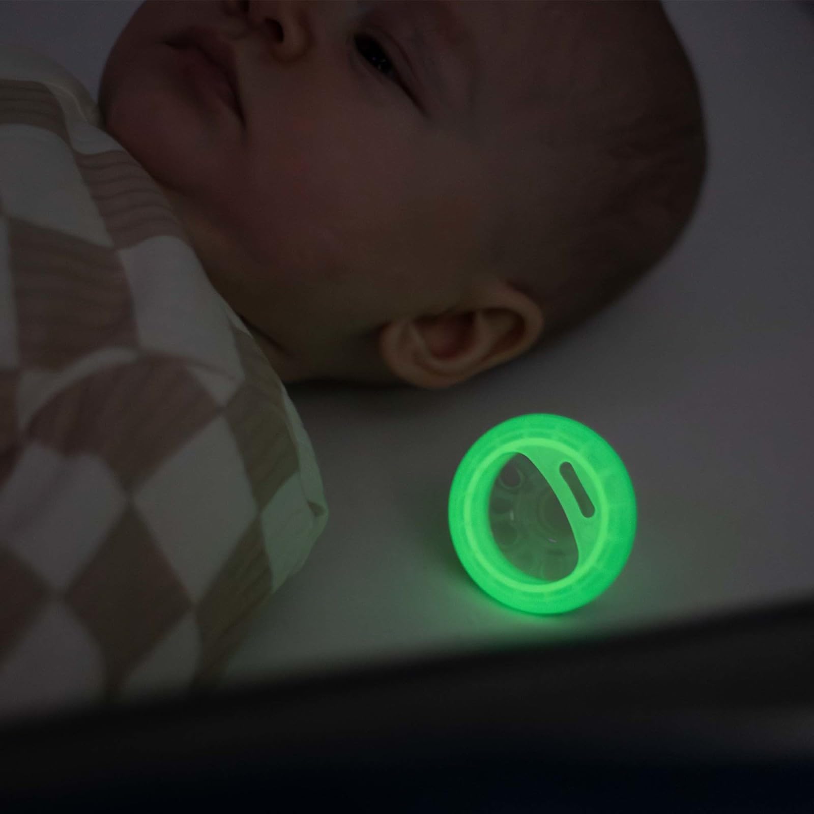 Foto 3 pulgar | Chupete Tommee Tippee Breast-like Night De 6 A 18 M, 4 Unidades, Rosa Y Amarillo - Venta Internacional.