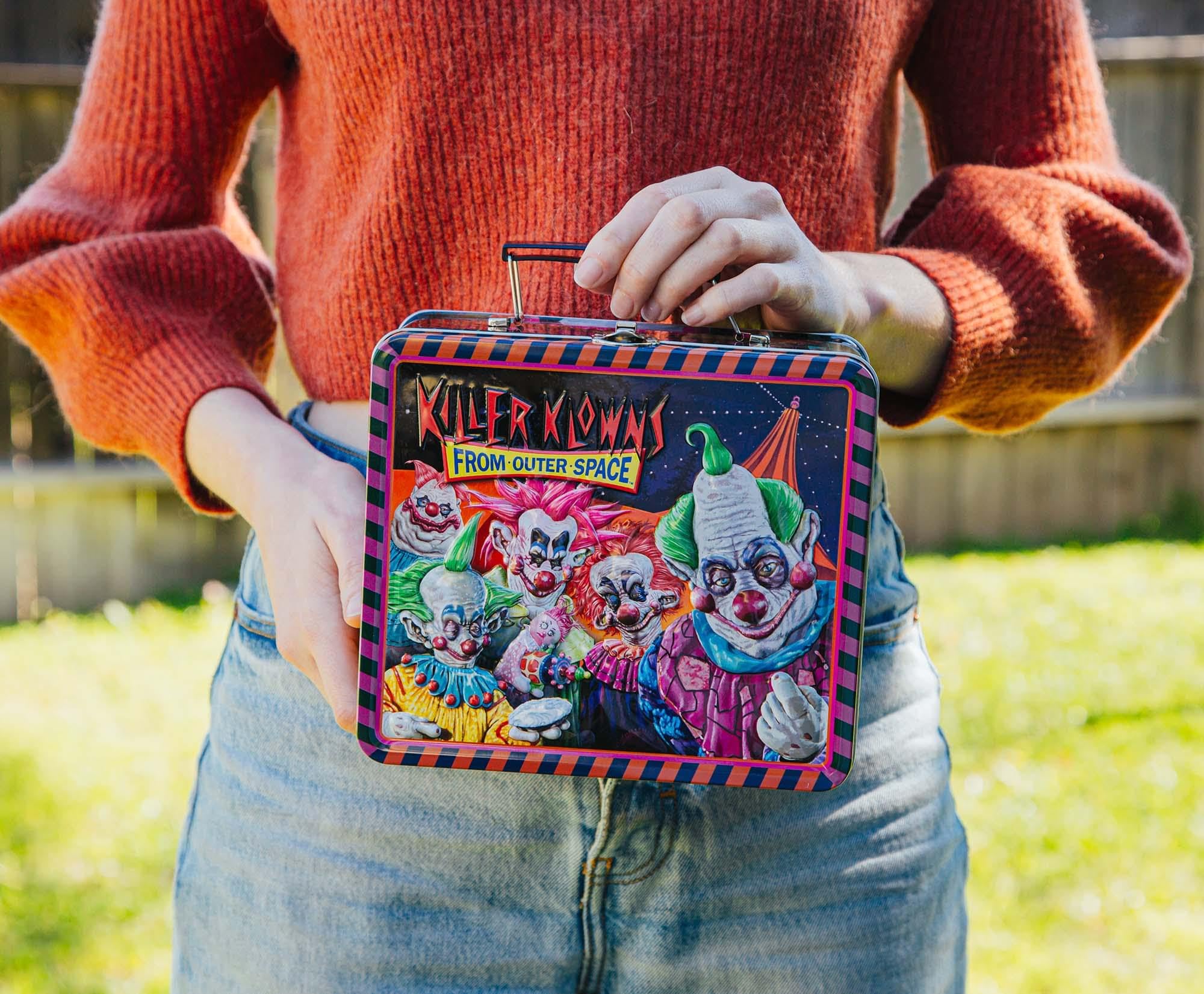 Foto 6 pulgar | Lonchera Toynk Killer Klowns From Outer Space De Lata Metálica - Venta Internacional.