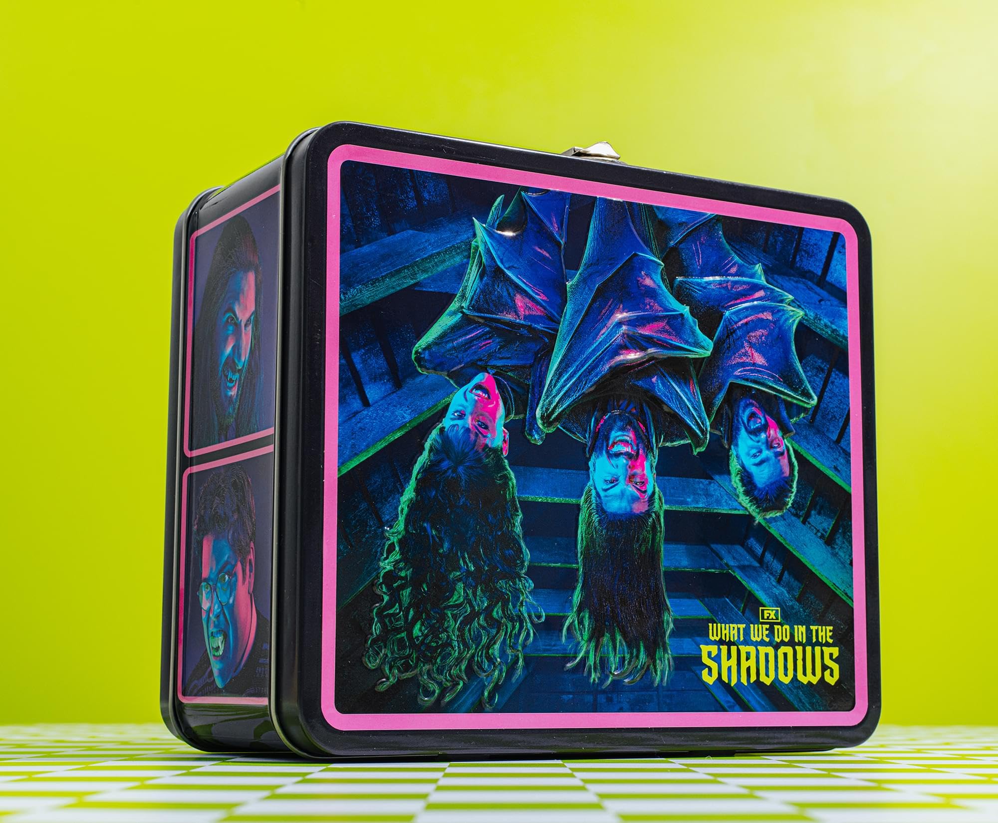 Foto 5 pulgar | Lunchbox Toynk What We Do In The Shadows Metal De Estilo Retro - Venta Internacional.