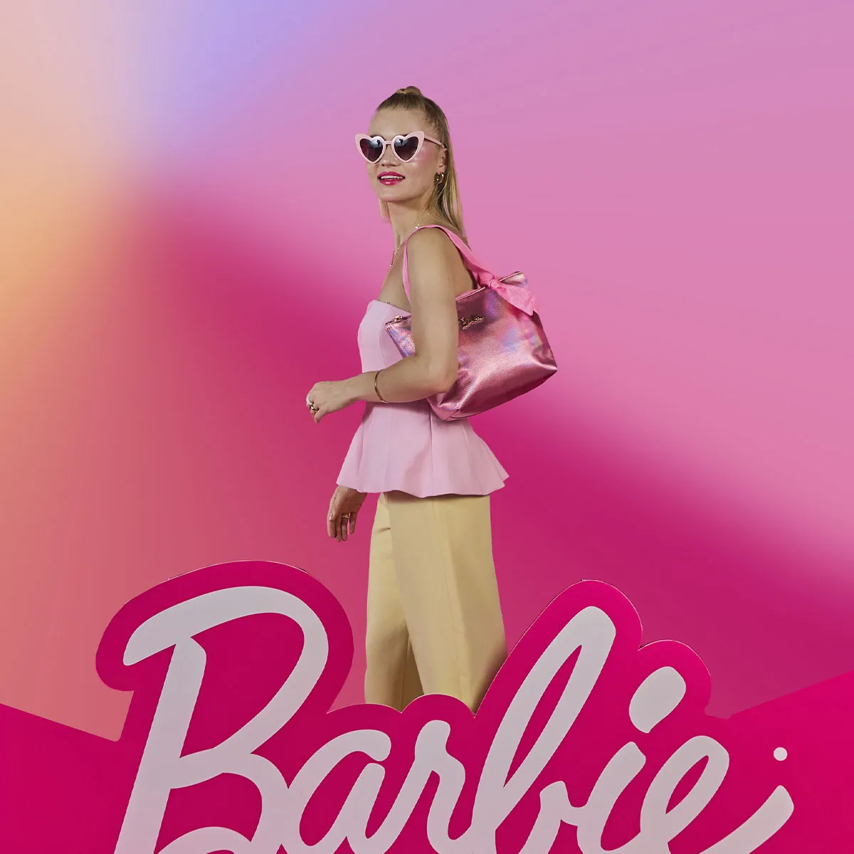 Foto 9 pulgar | Lonchera Casual Barbie Rosa Brillante Cute Moñito Reforzada