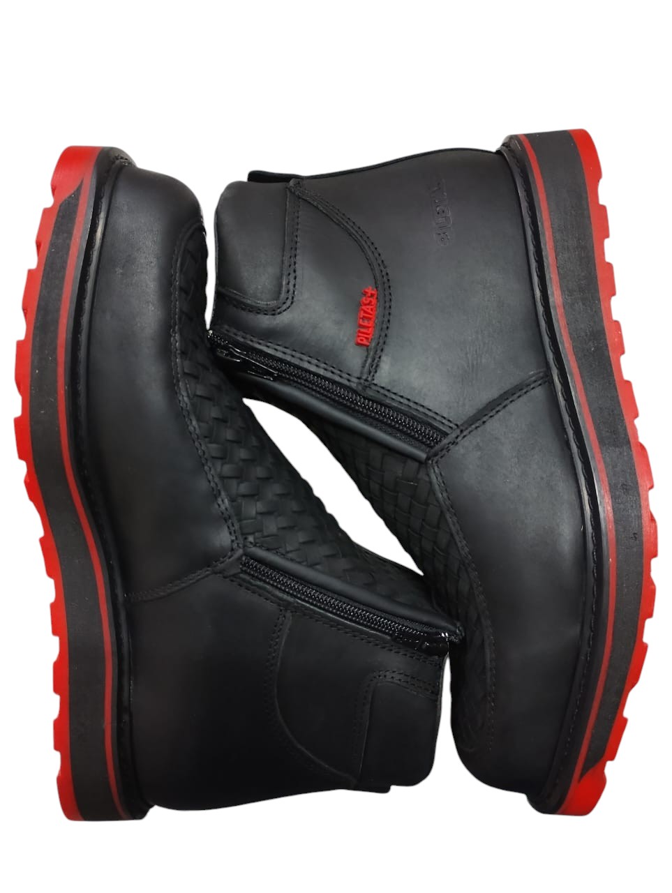Foto 7 pulgar | Bota Piletas Petatillo Negro/negro
