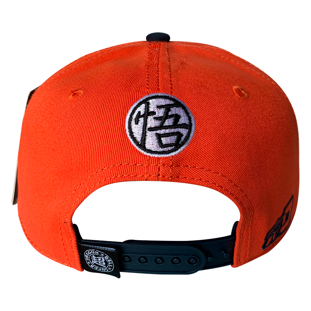 Foto 3 pulgar | Gorra Dragon Ball Super Placa Cromada Kanji Goku color Naranja con Negro 57cm