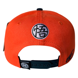 Foto 2 | Gorra Dragon Ball Super Placa Cromada Kanji Goku color Naranja con Negro 57cm