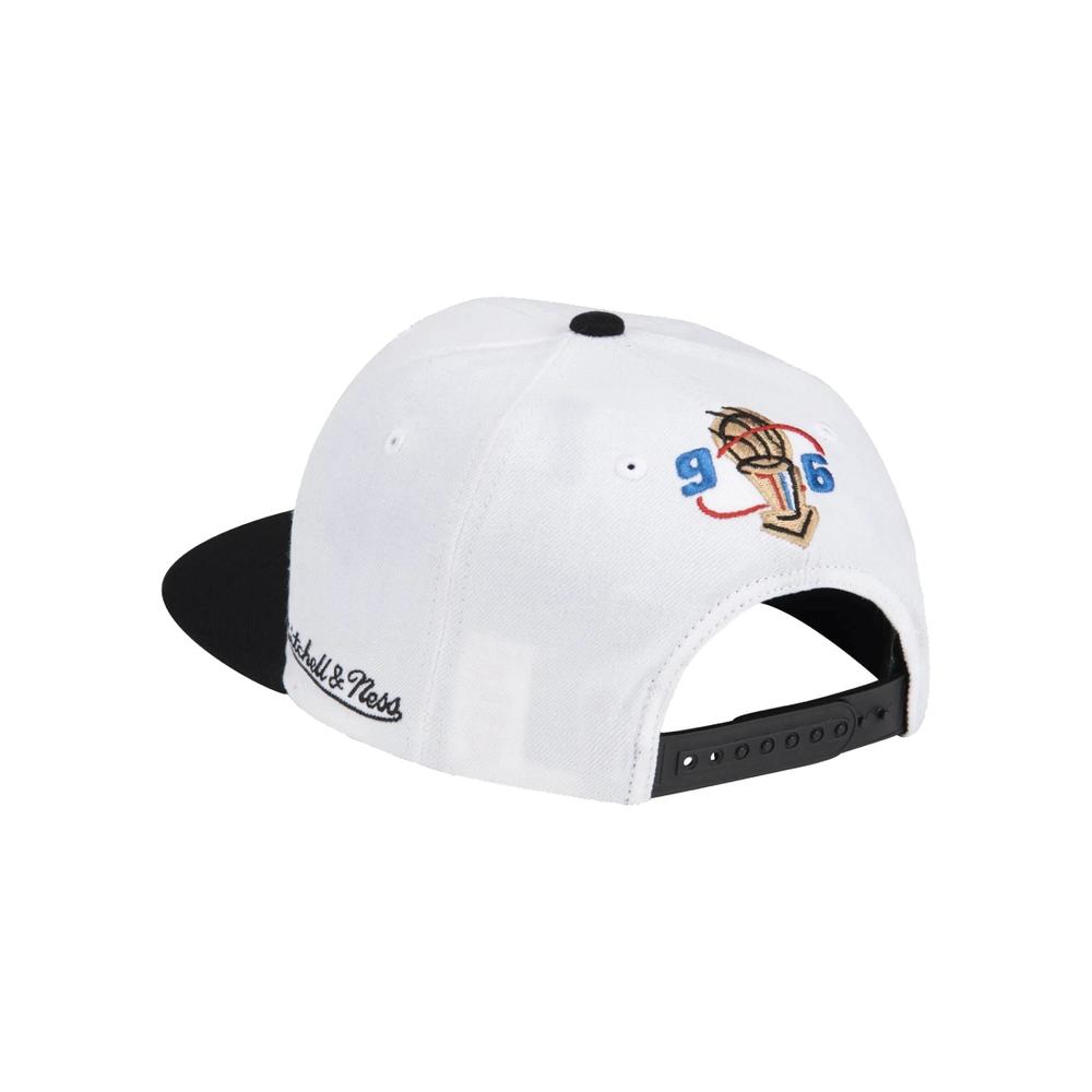 Foto 3 pulgar | Gorra Mitchell & Ness 96 Champions Wave Hwc Chicago Bulls Nba Basquetbol Color Blanco