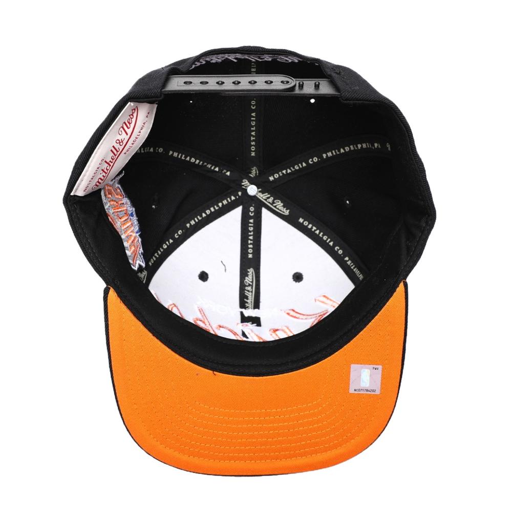 Foto 5 pulgar | Gorra Mitchell & Ness New York Knicks Team Script 2.0 NBA Basquetbol color Negro