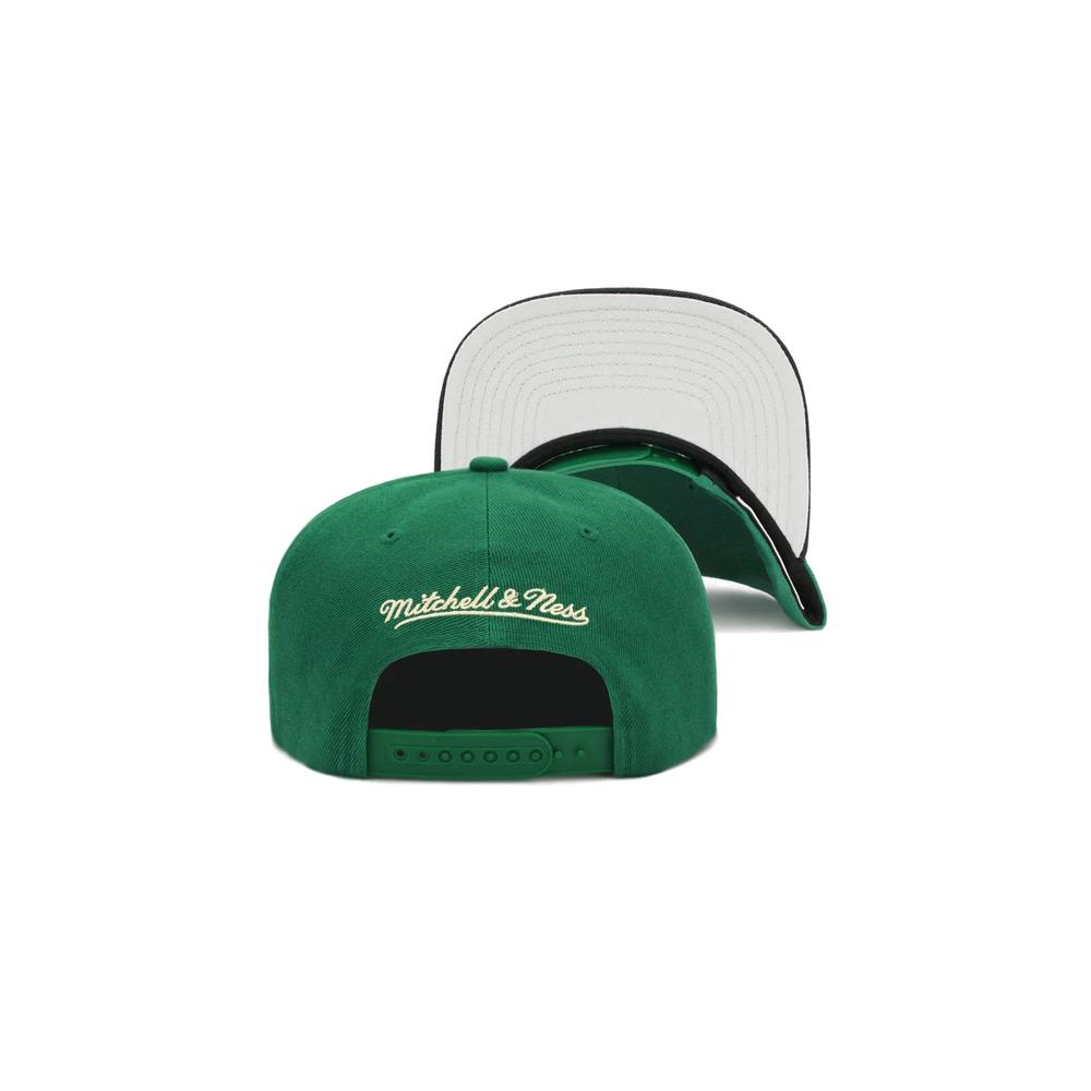 Foto 3 pulgar | Gorra Mitchell & Ness Milwaukee Bucks Core Basic Nba Verde