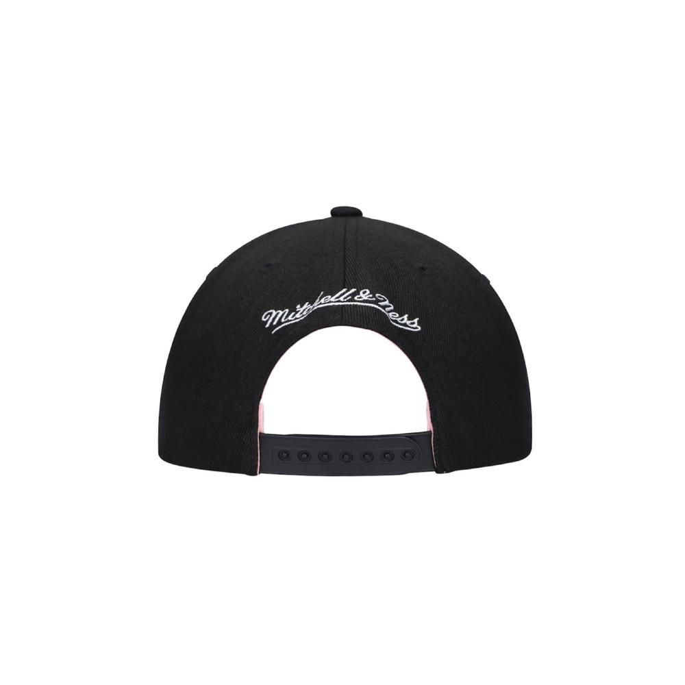 Foto 4 pulgar | Gorra Mitchell & Ness Chicago Bulls Core Basics Nba Negro